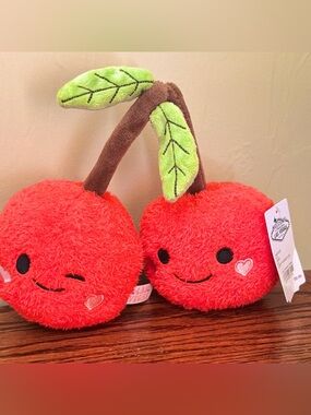 Las Vegas Souvenir Cherry Plush w/ Hearts 🍒✨